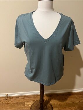 Athleta Slate Blue V-Neck Short Sleeve Tee